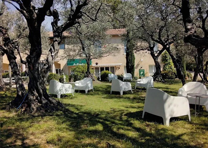 La Picholine En Provence 3*