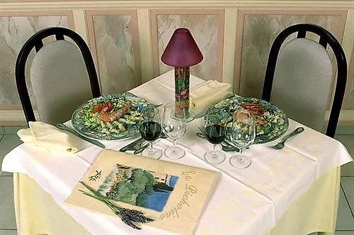 Hotell La Picholine En Provence