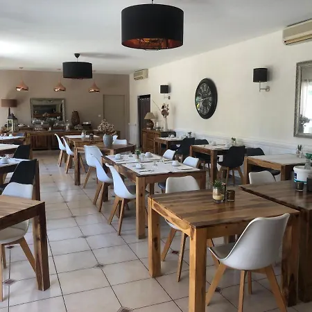 国际之家皮肖利酒店 尼翁